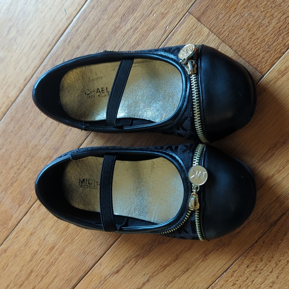 Michael Kors Toddler Logo Flats- Size 10